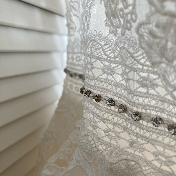 Wedding Dress - Picture 9 of 13